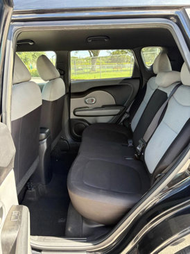 Used 2016 Kia Soul image 11