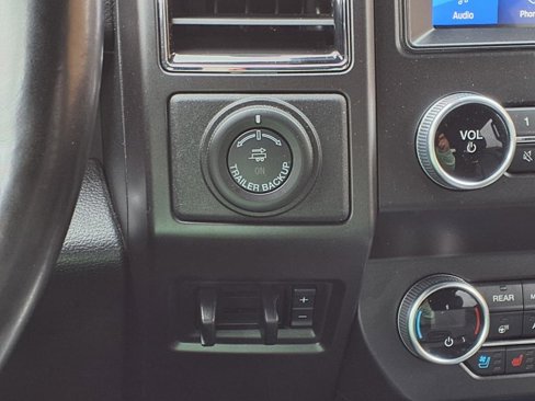 Used 2021 Ford Expedition Max Limited image 11
