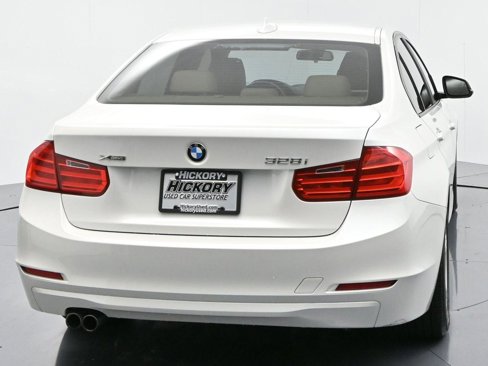 Used 2014 BMW 328i xDrive Sedan image 6