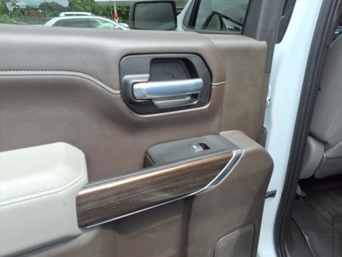 Used 2021 Chevrolet Silverado 1500 RST w/ Convenience Package II image 9