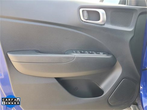 Used 2022 Hyundai Venue SE w/ Cargo Package image 12