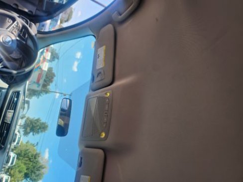 Used 2019 Nissan Rogue Sport S image 12
