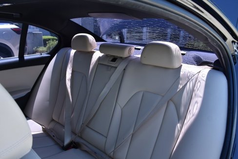 Used 2021 BMW 330i Sedan w/ Premium Package image 31