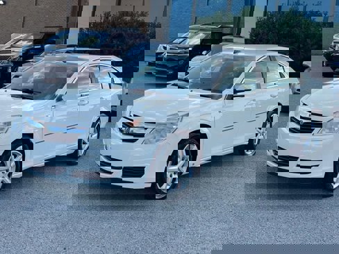 Used 2008 Saturn Aura XE image 3