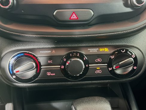 Used 2020 Kia Soul LX image 22