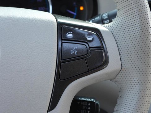 Used 2014 Toyota Sienna XLE image 55