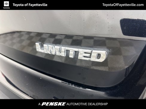 Used 2017 Toyota Highlander Limited image 4