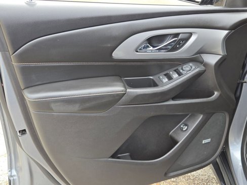 Used 2018 Chevrolet Traverse LT image 27