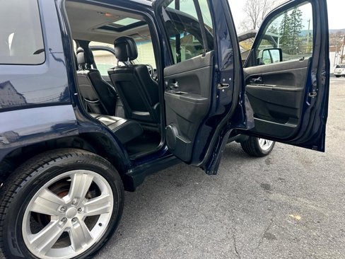 Used 2012 Jeep Liberty Limited Jet image 40