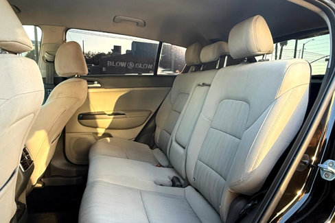 Used 2019 Kia Sportage LX image 19