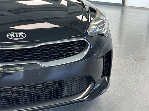 Used 2018 Kia Stinger image 11