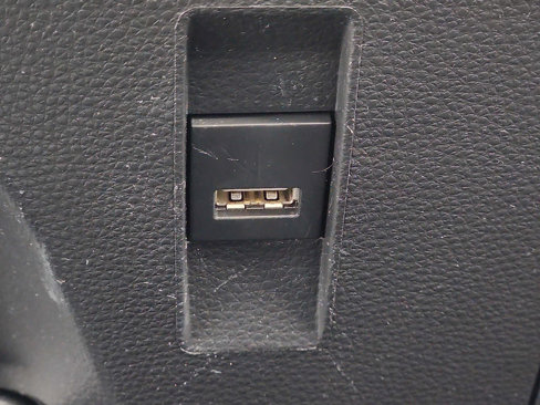 Used 2021 Toyota Corolla LE image 23