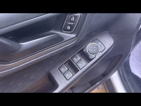Used 2020 Ford Escape S image 8