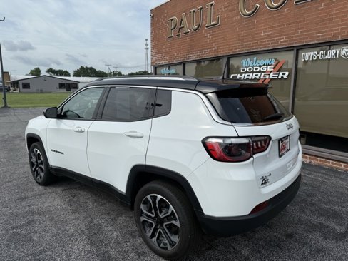Used 2022 Jeep Compass Limited image 7