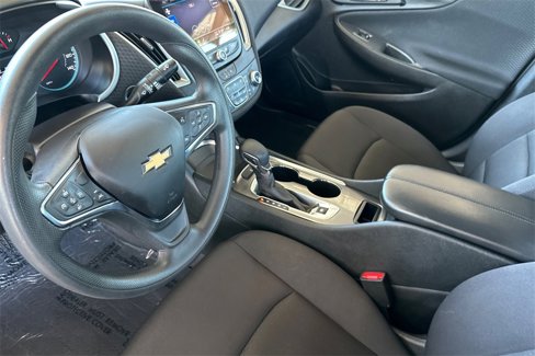 Used 2023 Chevrolet Malibu LT image 4