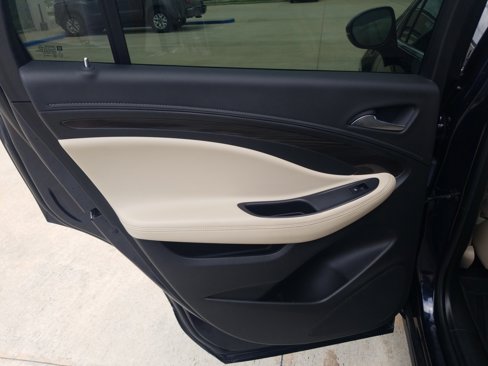 Used 2020 Buick Envision Preferred image 11