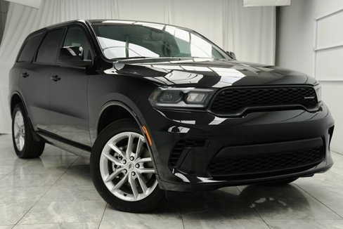 Used 2024 Dodge Durango GT image 1