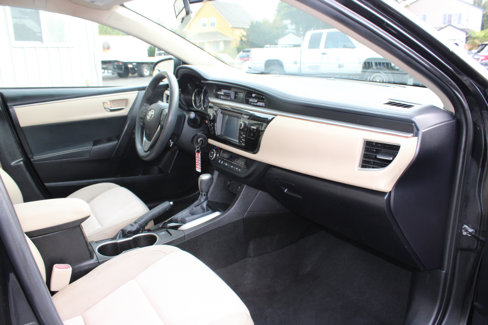 Used 2015 Toyota Corolla LE image 14