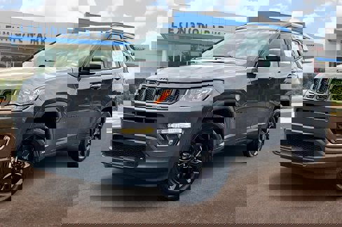 Used 2021 Jeep Compass Latitude image 12
