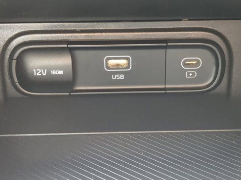 Used 2023 Kia Sportage LX image 19