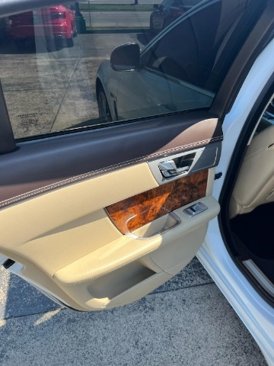 Used 2015 Jaguar XF Portfolio image 19