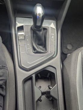 Used 2018 Volkswagen Tiguan S image 15