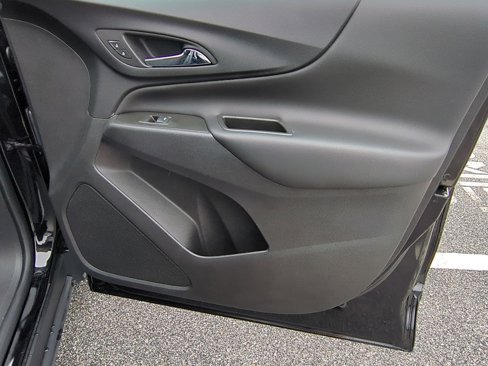 Used 2022 Chevrolet Equinox LT image 37