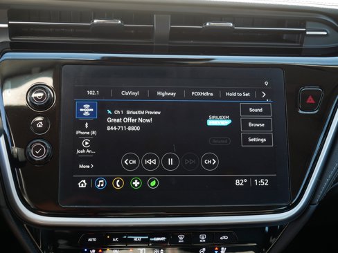 Used 2023 Chevrolet Bolt EUV LT w/ Convenience Package image 22