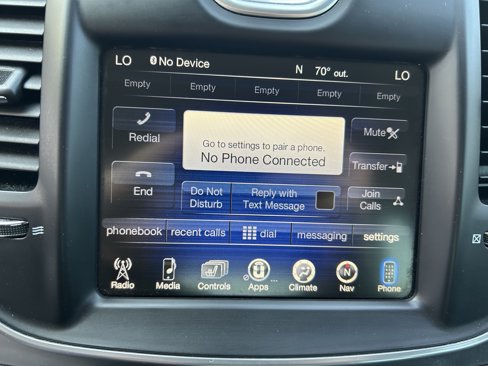 Used 2016 Chrysler 300 C image 27