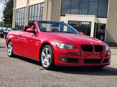 Used 2008 BMW 328i Convertible image 2