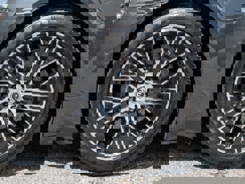 Certified 2022 Porsche Taycan image 18