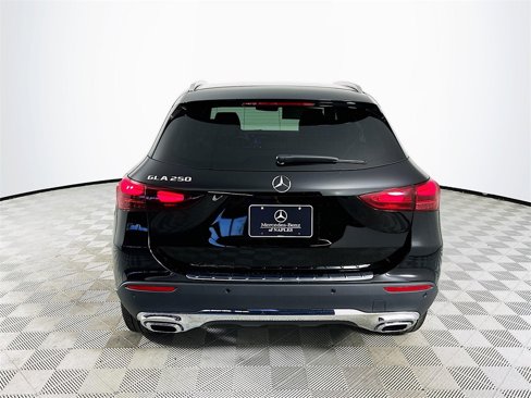 Certified 2025 Mercedes-Benz GLA 250 image 6