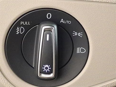 Used 2019 Volkswagen Atlas SE image 24