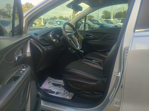 Used 2018 Buick Encore Preferred image 16