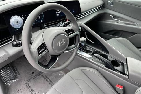 Certified 2024 Hyundai Elantra SEL image 10