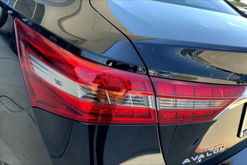 Used 2017 Toyota Avalon XLE image 23