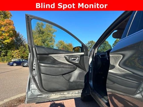 Used 2018 Nissan Murano SV image 11