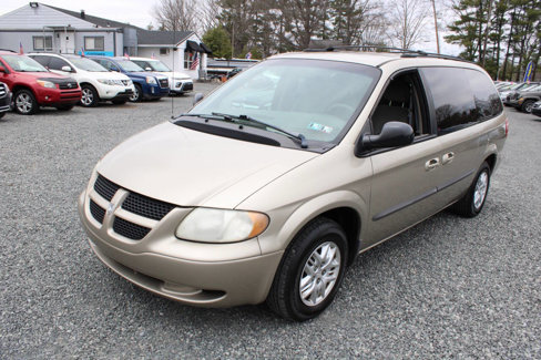 Used 2002 Dodge Grand Caravan Sport image 2