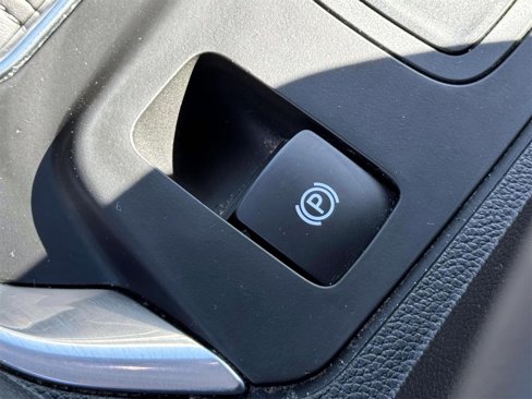 Used 2019 Chevrolet Traverse LT w/ LPO, Floor Liner Package image 14