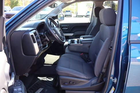 Used 2018 Chevrolet Silverado 1500 LT w/ All Star Edition image 9