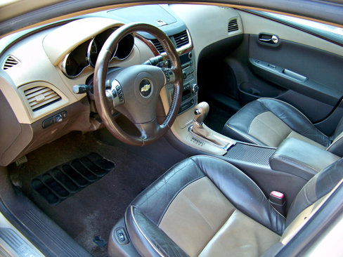 Used 2009 Chevrolet Malibu LTZ image 32