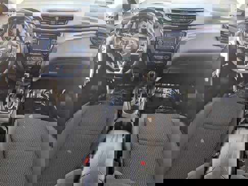 Used 2021 Nissan Rogue Sport S image 12