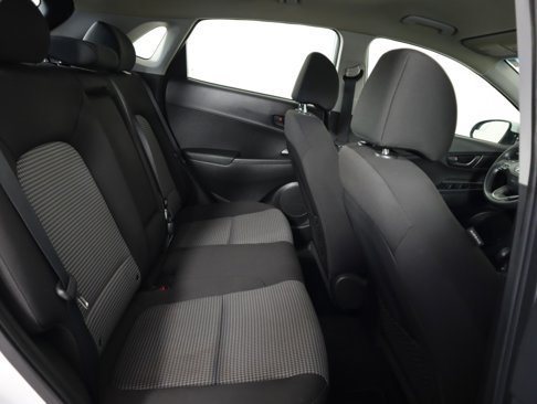 Used 2018 Hyundai Kona SE image 13