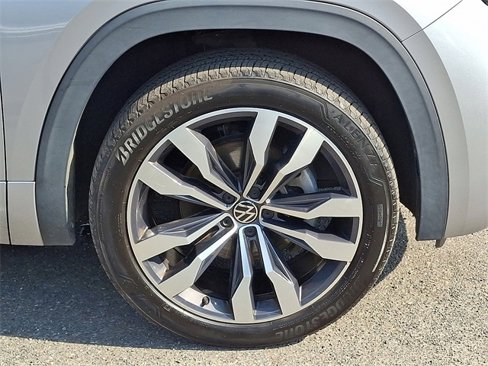 Used 2021 Volkswagen Atlas Cross Sport SEL R-Line image 8