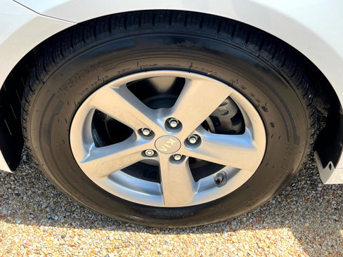 Used 2015 Kia Optima LX image 16