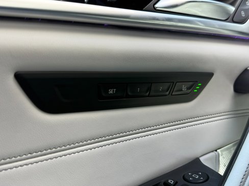 Used 2022 BMW M5 w/ Competition Package image 27