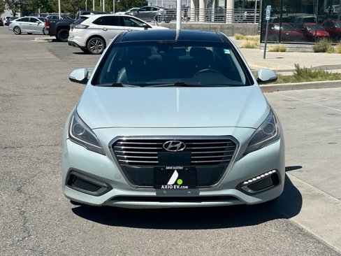Used 2016 Hyundai Sonata Limited w/ Option Group 02 image 9