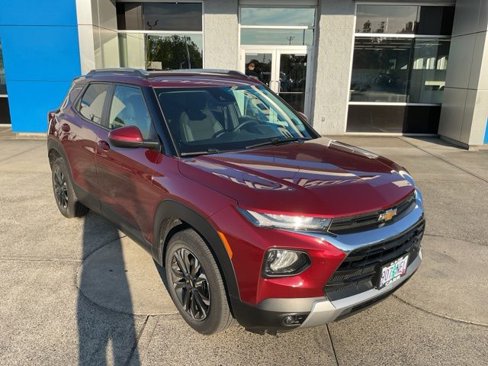 Used 2022 Chevrolet TrailBlazer LT w/ Driver Confidence Package image 2