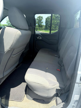 Used 2018 Nissan Frontier SV image 12