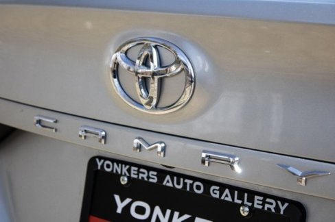Used 2022 Toyota Camry LE image 16